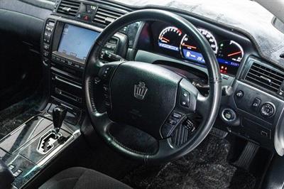 2005 Toyota Crown - Thumbnail