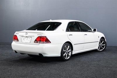 2005 Toyota Crown - Thumbnail