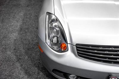 2004 Nissan Skyline - Thumbnail