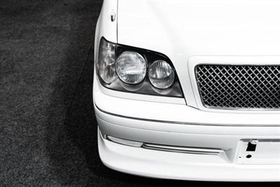 2003 Toyota Crown - Thumbnail