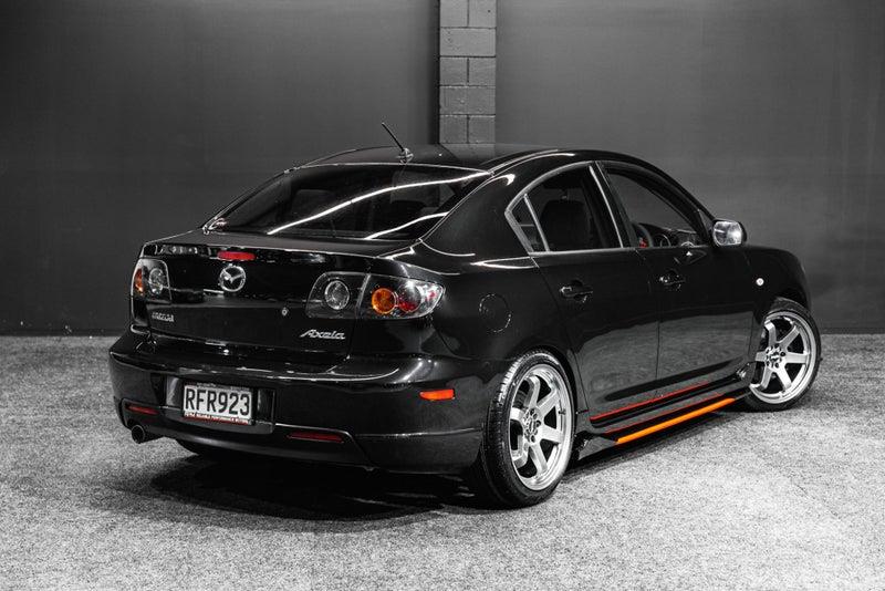 2004 Mazda Axela