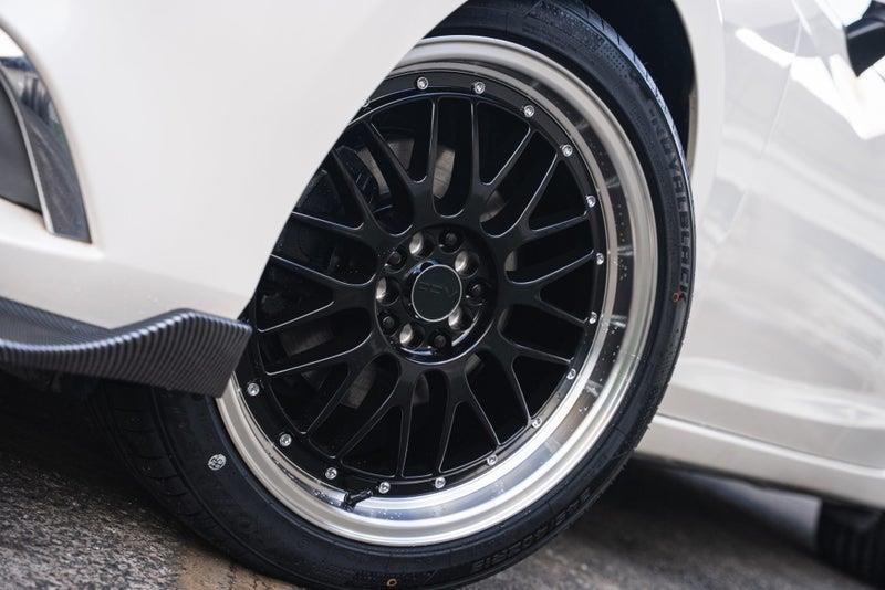 2015 Mazda Atenza