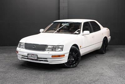 1995 Lexus LS 400