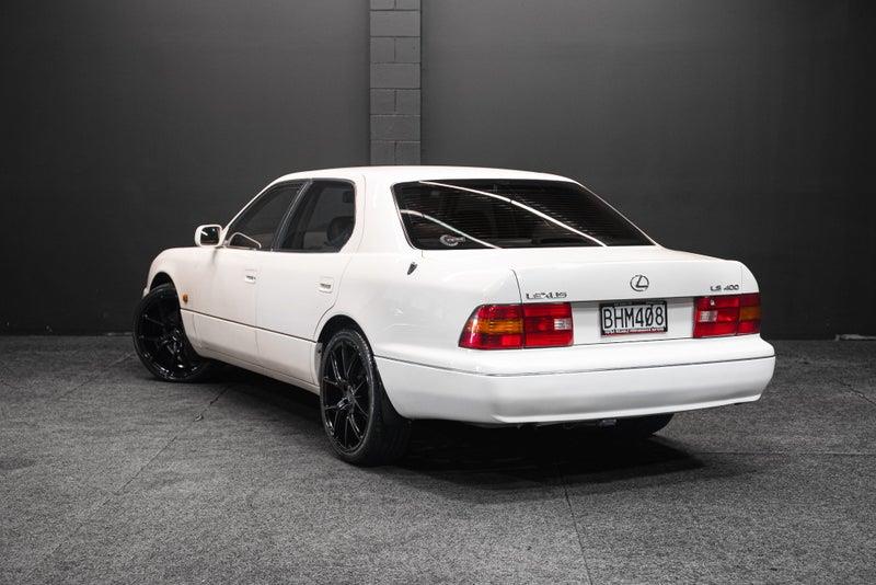 1995 Lexus LS 400