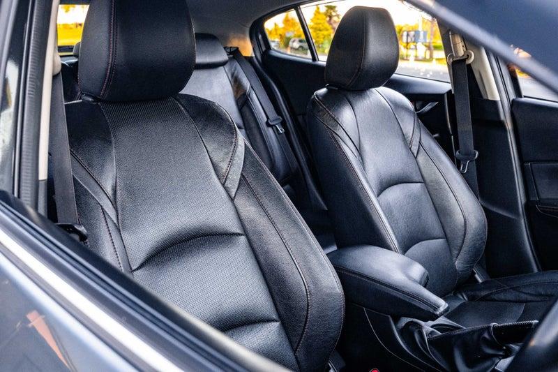 2014 Mazda Axela