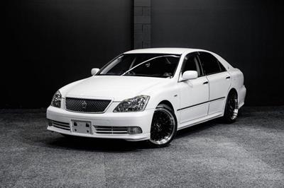 2005 Toyota Crown - Thumbnail