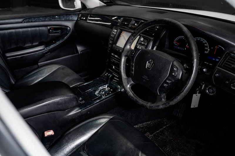 2005 Toyota Crown