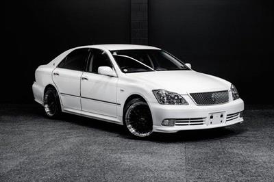 2005 Toyota Crown - Thumbnail