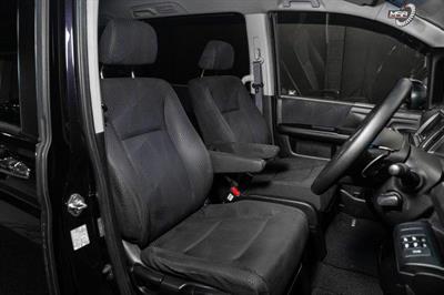 2012 Honda Step Wagon - Thumbnail