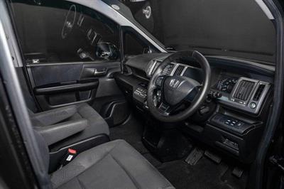 2012 Honda Step Wagon - Thumbnail