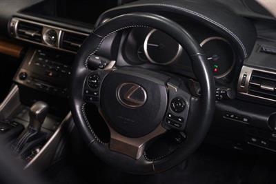 2013 Lexus IS 350 - Thumbnail