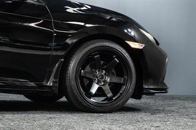 2018 Honda Civic - Thumbnail