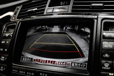 2004 Toyota Crown - Thumbnail