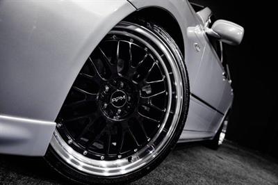 2004 Toyota Crown - Thumbnail