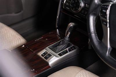 2011 Toyota MARK-X - Thumbnail
