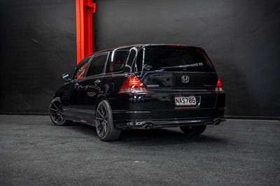 2004 Honda Odyssey - Thumbnail