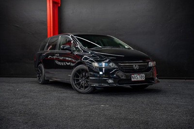 2004 Honda Odyssey - Thumbnail