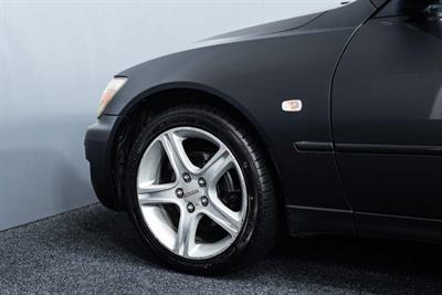 1999 Toyota Altezza - Thumbnail