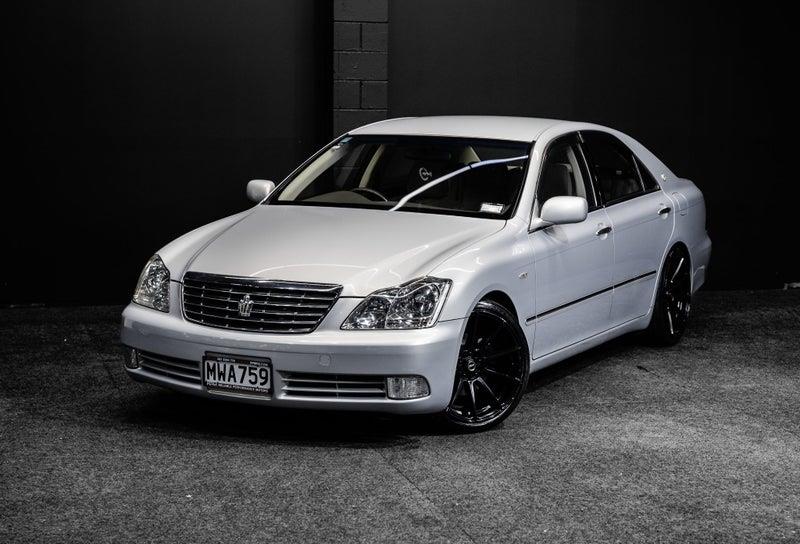 2004 Toyota Crown