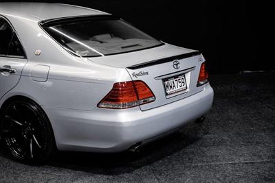 2004 Toyota Crown - Thumbnail