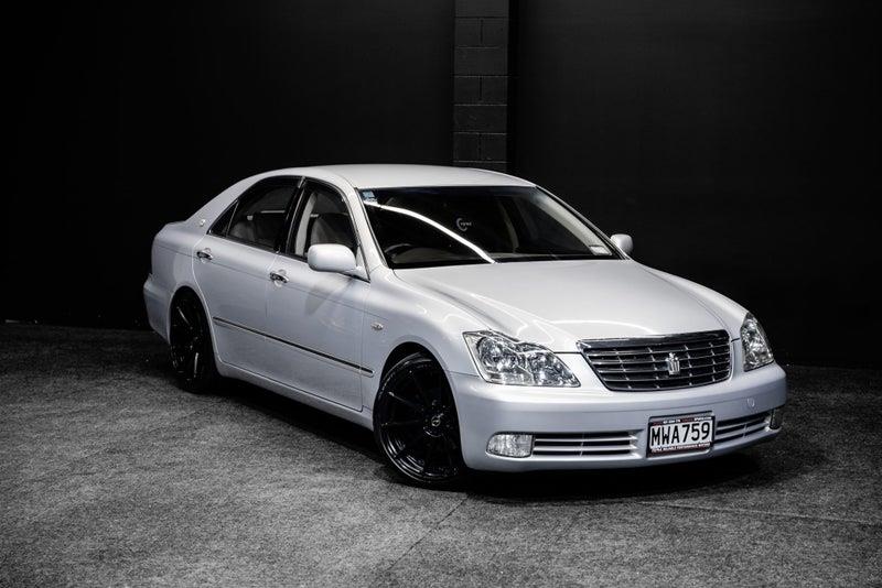 2004 Toyota Crown