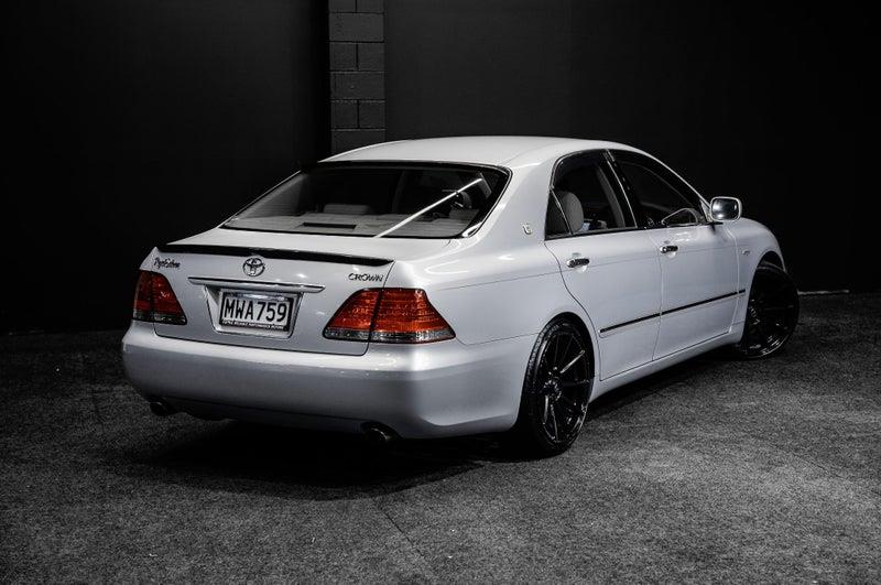 2004 Toyota Crown
