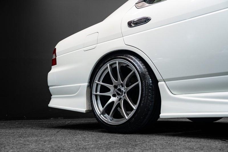 2001 Nissan Laurel