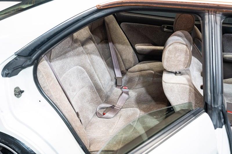 2001 Nissan Laurel