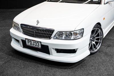 2001 Nissan Laurel - Thumbnail