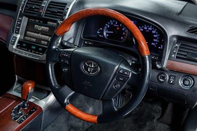 2009 Toyota Crown - Thumbnail