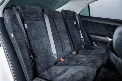 2009 Toyota Crown - Thumbnail