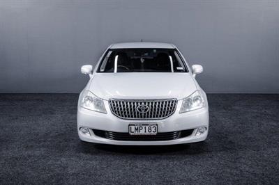 2009 Toyota Crown - Thumbnail
