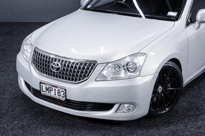 2009 Toyota Crown - Thumbnail