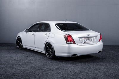 2009 Toyota Crown - Thumbnail
