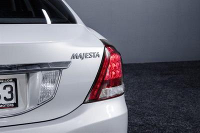 2009 Toyota Crown - Thumbnail