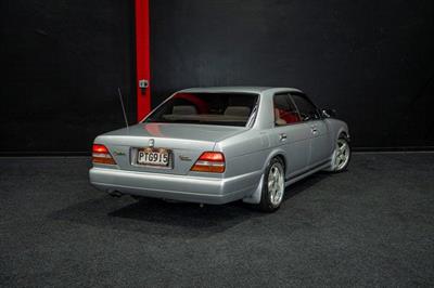 1995 Nissan Cedric - Thumbnail