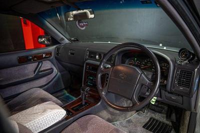 1995 Nissan Cedric - Thumbnail
