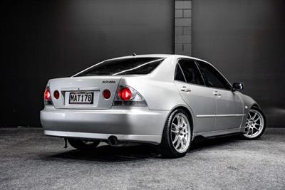 1999 Toyota Altezza - Thumbnail
