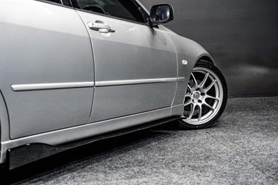 1999 Toyota Altezza - Thumbnail