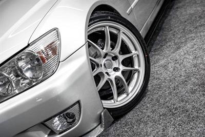 1999 Toyota Altezza - Thumbnail