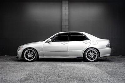 1999 Toyota Altezza - Thumbnail