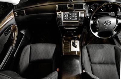 2005 Toyota Crown - Thumbnail