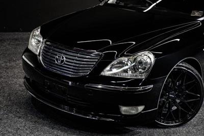 2005 Toyota Crown - Thumbnail