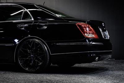 2005 Toyota Crown - Thumbnail