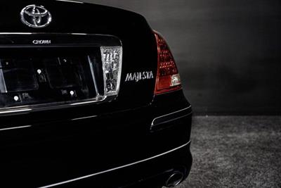 2005 Toyota Crown - Thumbnail