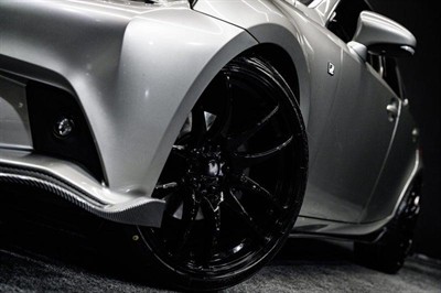 2013 Lexus IS 300h - Thumbnail