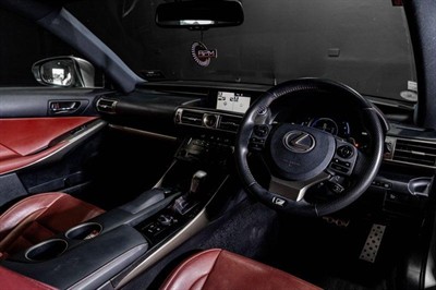 2013 Lexus IS 300h - Thumbnail