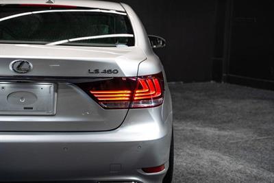 2013 Lexus LS 460 - Thumbnail