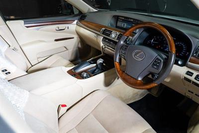 2013 Lexus LS 460 - Thumbnail