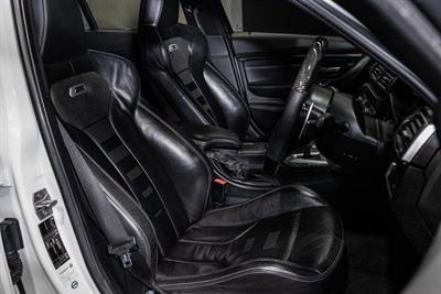 2017 BMW 3 Series - Thumbnail